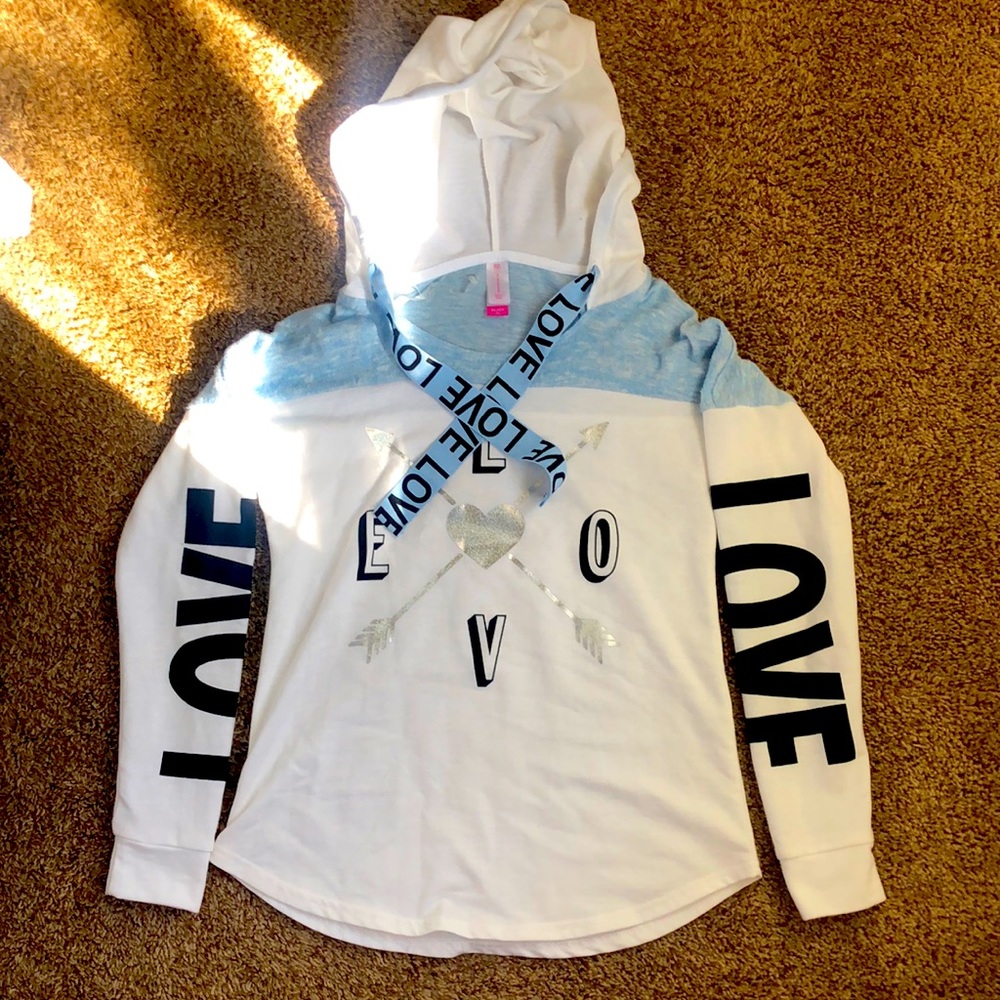 Long sleeve top